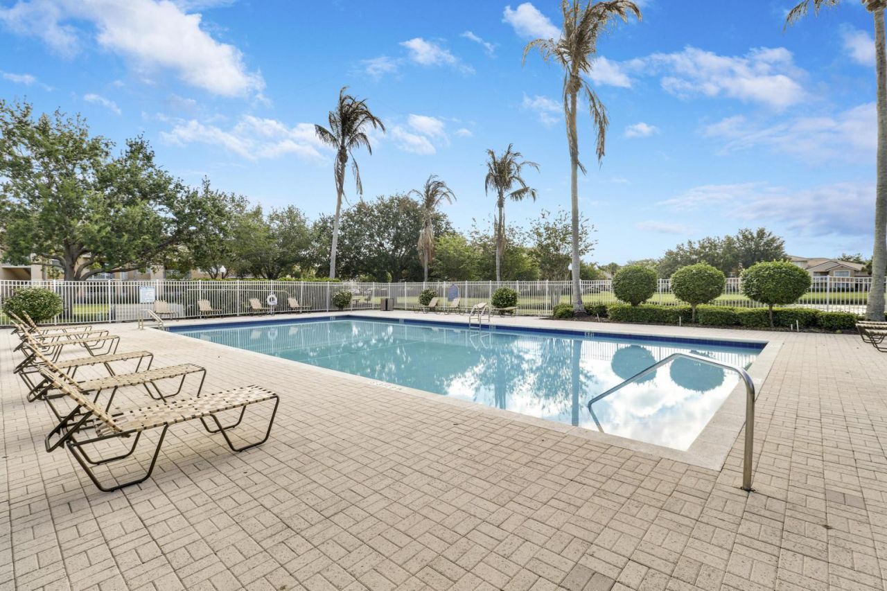 121 SW Palm Drive, Unit 104, Port Saint Lucie, FL 34986 Photo