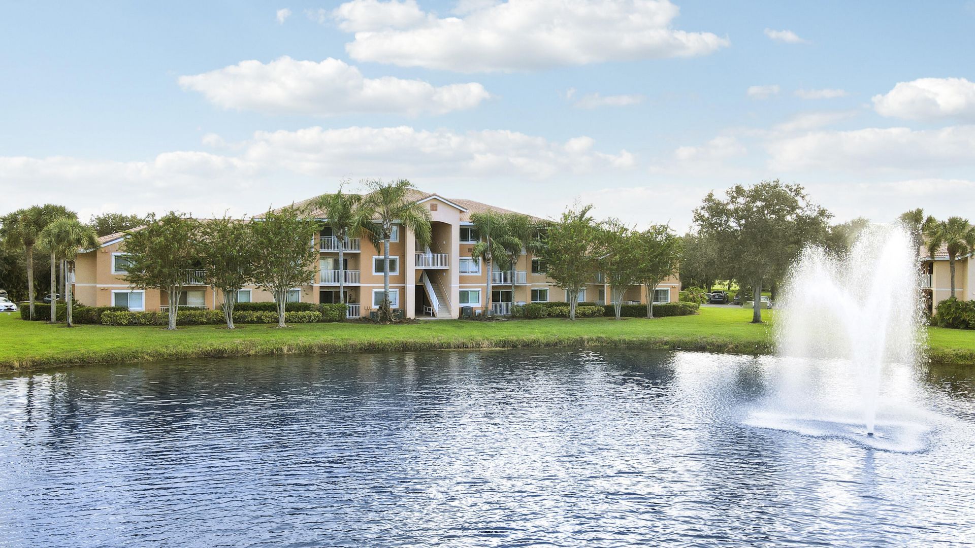 121 SW Palm Drive, Unit 104, Port Saint Lucie, FL 34986 Photo
