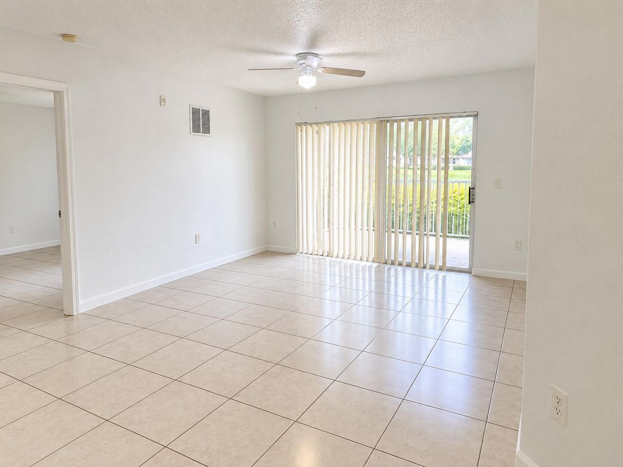 121 SW Palm Drive, Unit 104, Port Saint Lucie, FL 34986 Photo