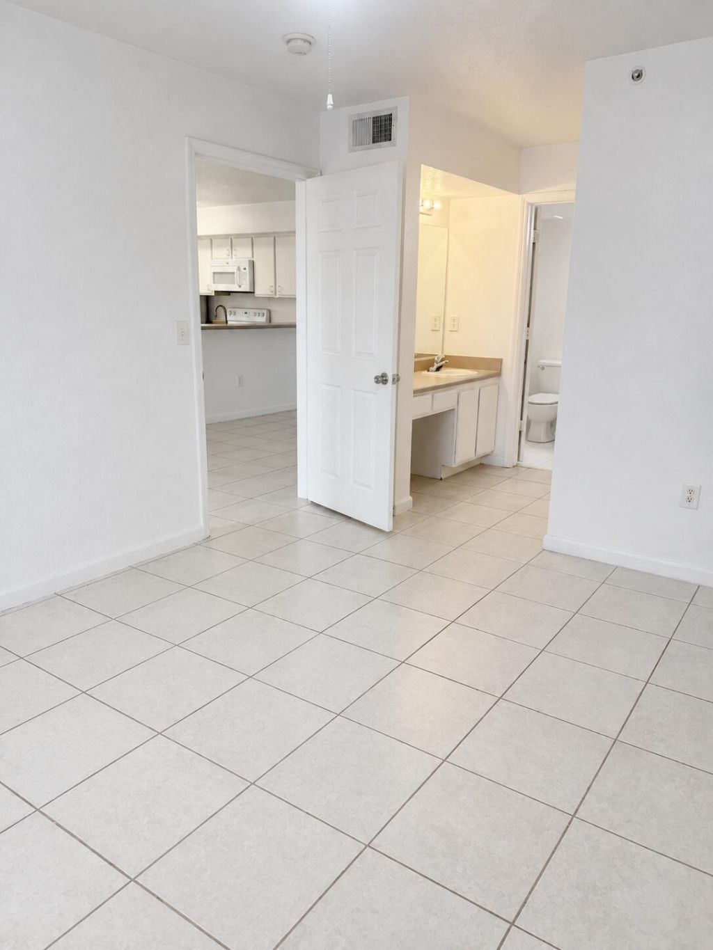 121 SW Palm Drive, Unit 104, Port Saint Lucie, FL 34986 Photo