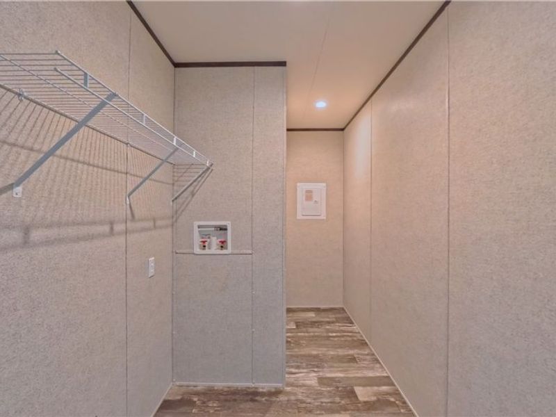 1006 south park circle, Brookfield, OH 44403 Photo 19