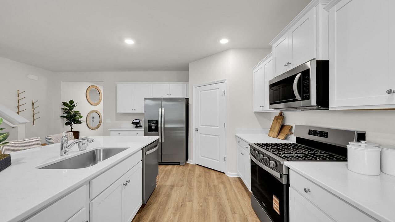 211 Hawk Tail Court Photo 16