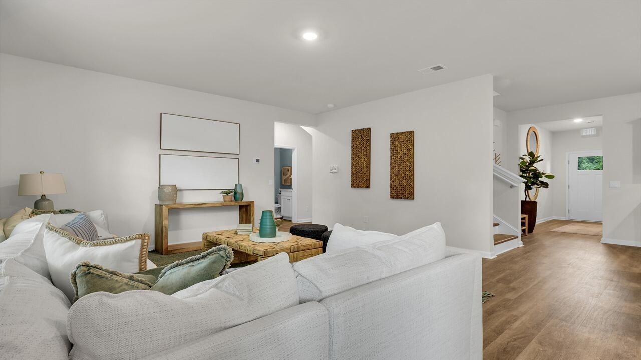 211 Hawk Tail Court Photo 19