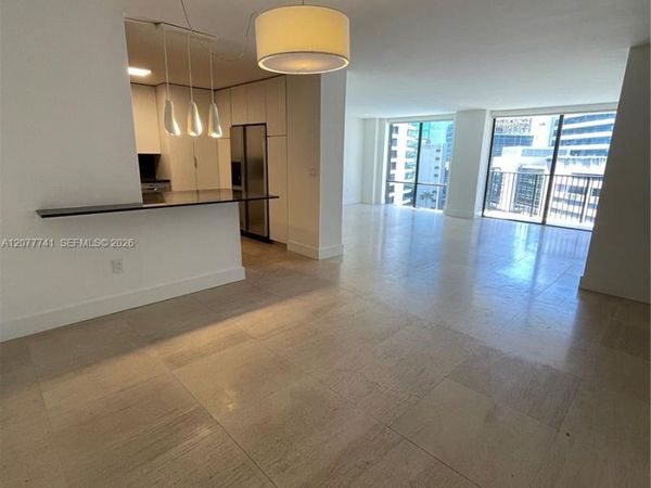 1450 Brickell Bay Dr , Unit 1015, Miami, FL 33131
