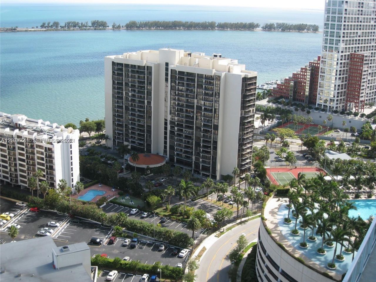 1450 Brickell Bay Dr, Unit 1015, Miami, FL 33131 Photo