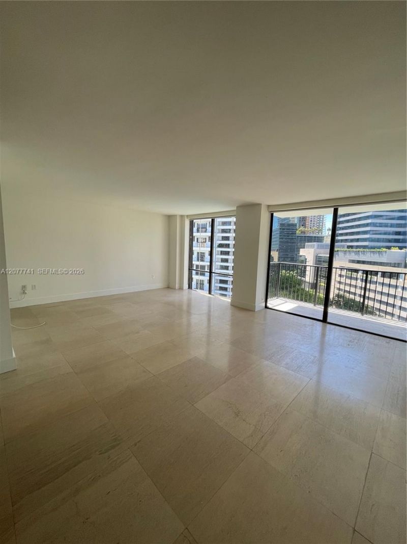 1450 Brickell Bay Dr, Unit 1015, Miami, FL 33131 Photo