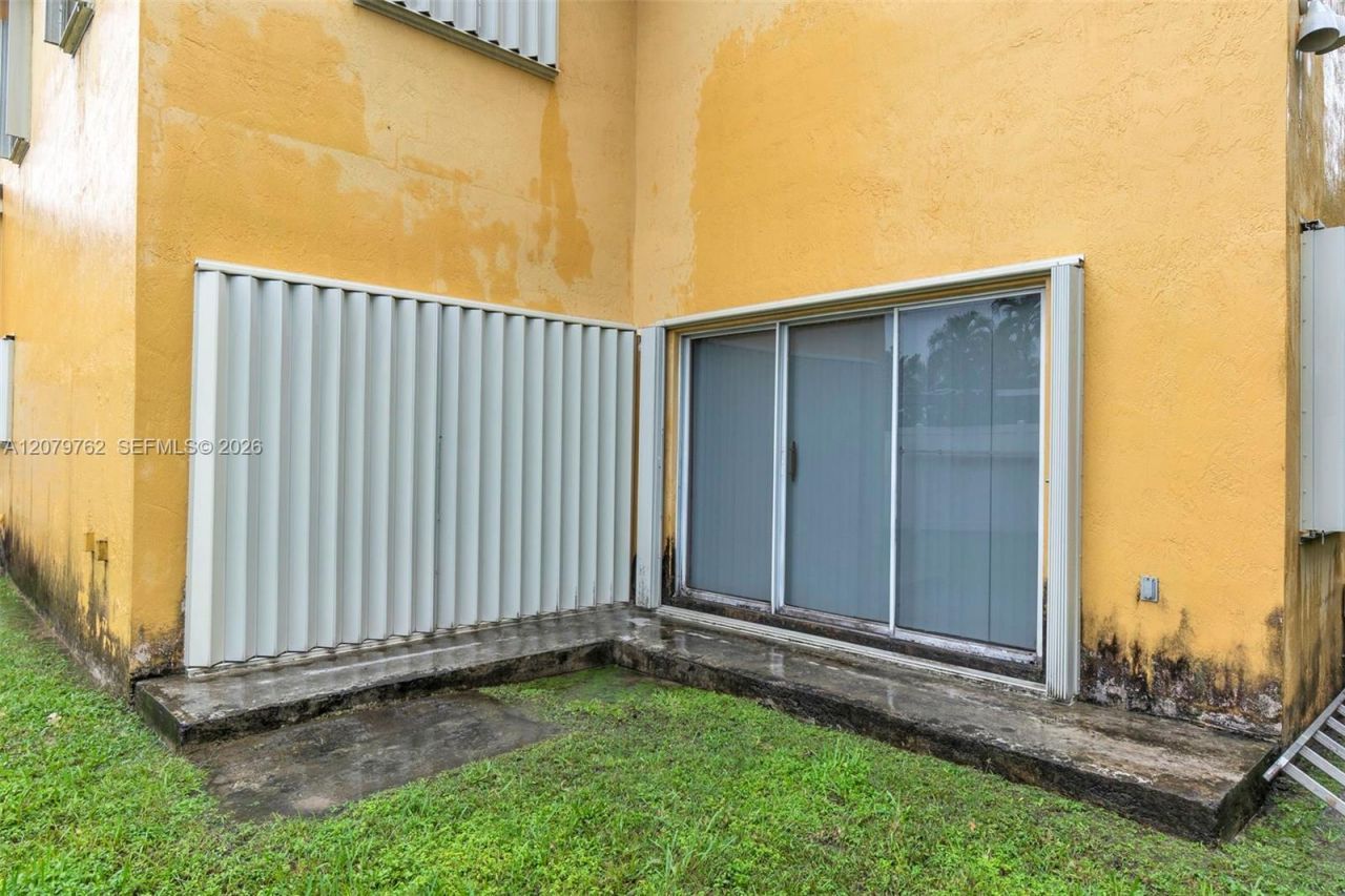 8554 SW 163rd Pl , Miami, FL 33193 Photo