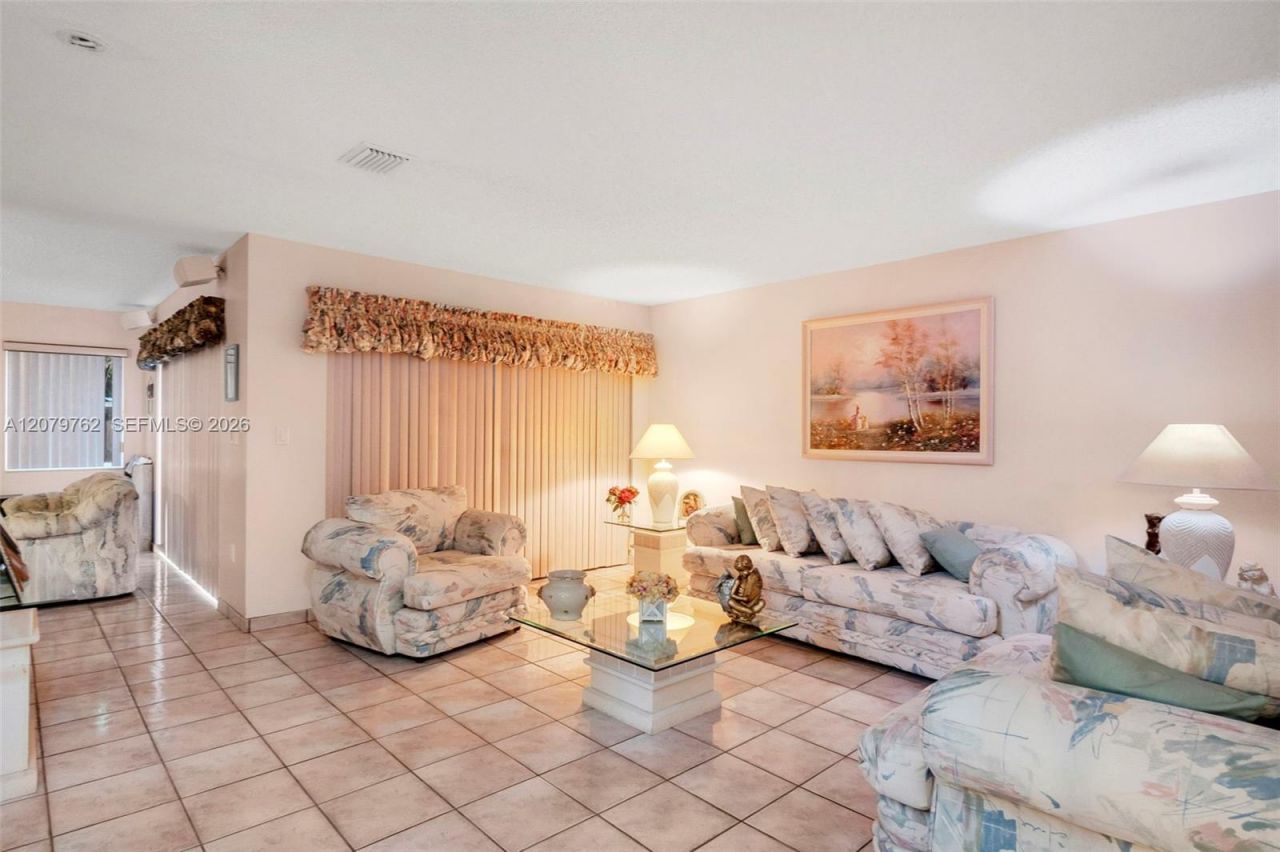 8554 SW 163rd Pl , Miami, FL 33193 Photo