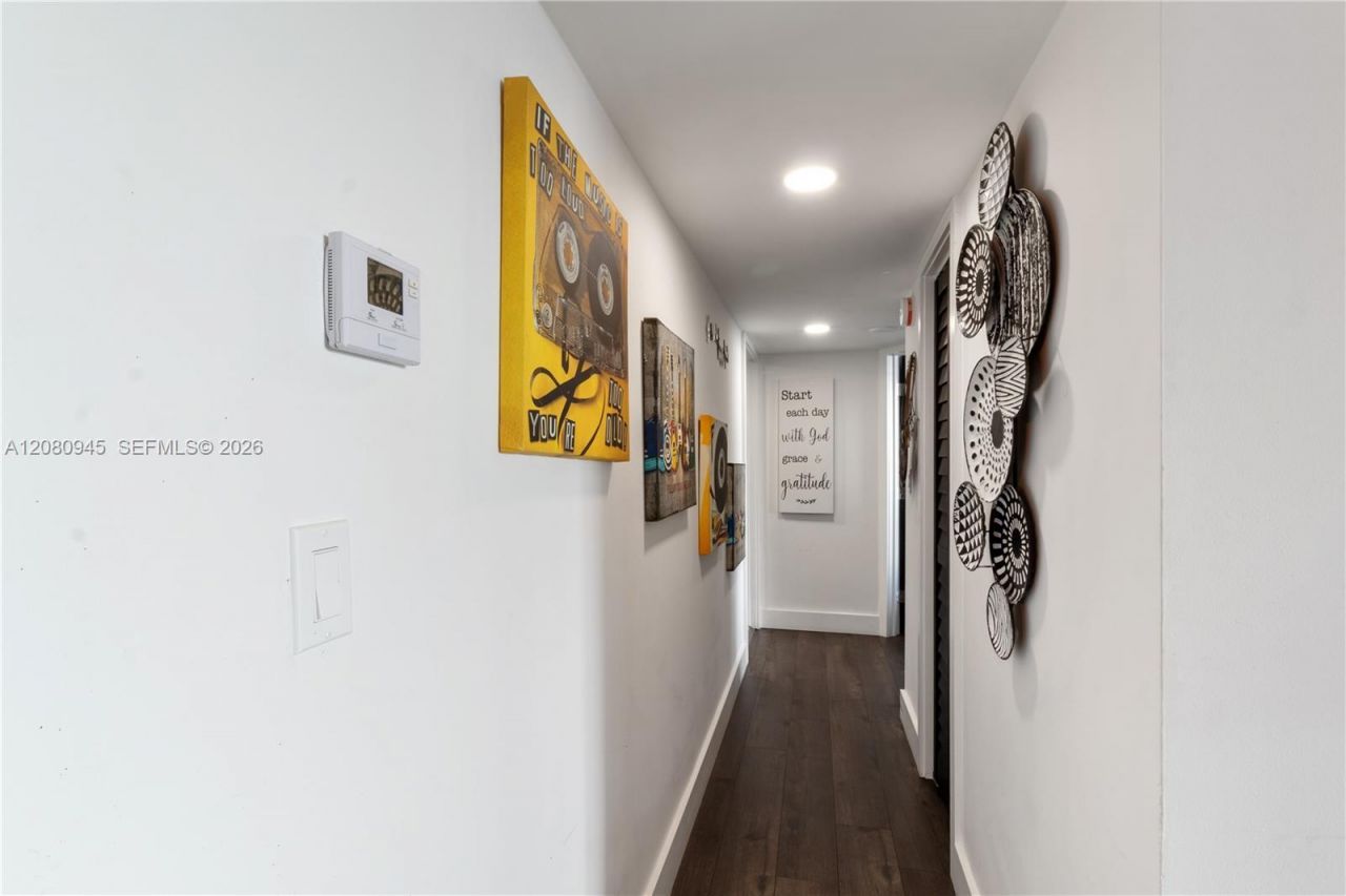 2780 NE 183rd St , Unit 2114, Aventura, FL 33160 Photo