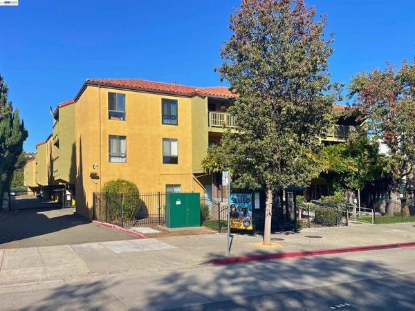 16006 E.14th Street, Unit 204, San Leandro, CA 94578