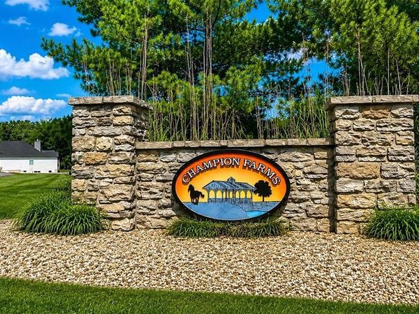14 Gallant Fox Drive , Troy, MO 63379