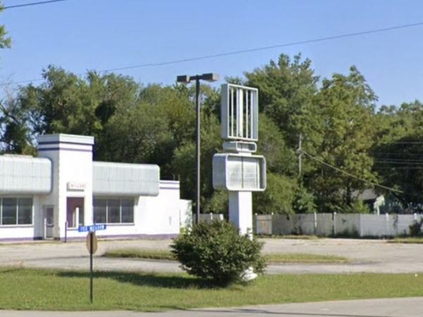1411 Campus Jackson Road , Cahokia, IL 62206