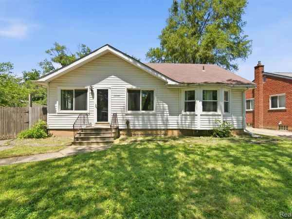 28640 Oakwood Street , Inkster, Mi 48141