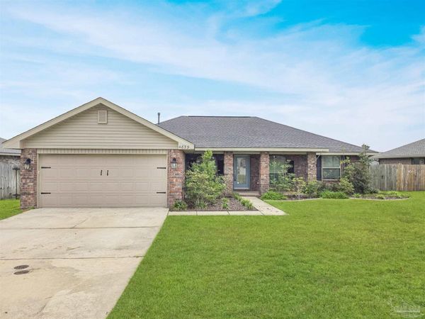 4839 Legacy St, Milton, FL 32570