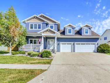 4945 38th Avenue S, Fargo, ND 58104