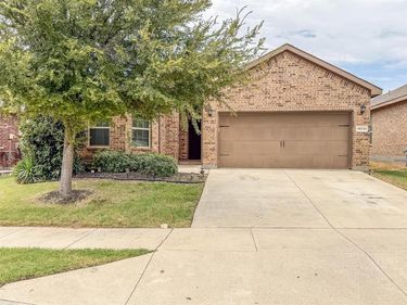 15721 Buffalo Nickel Drive, Fort Worth, TX 76177