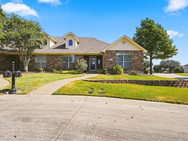 925 Cresthill Drive, Unit 37B, Cedar Hill, TX 75104
