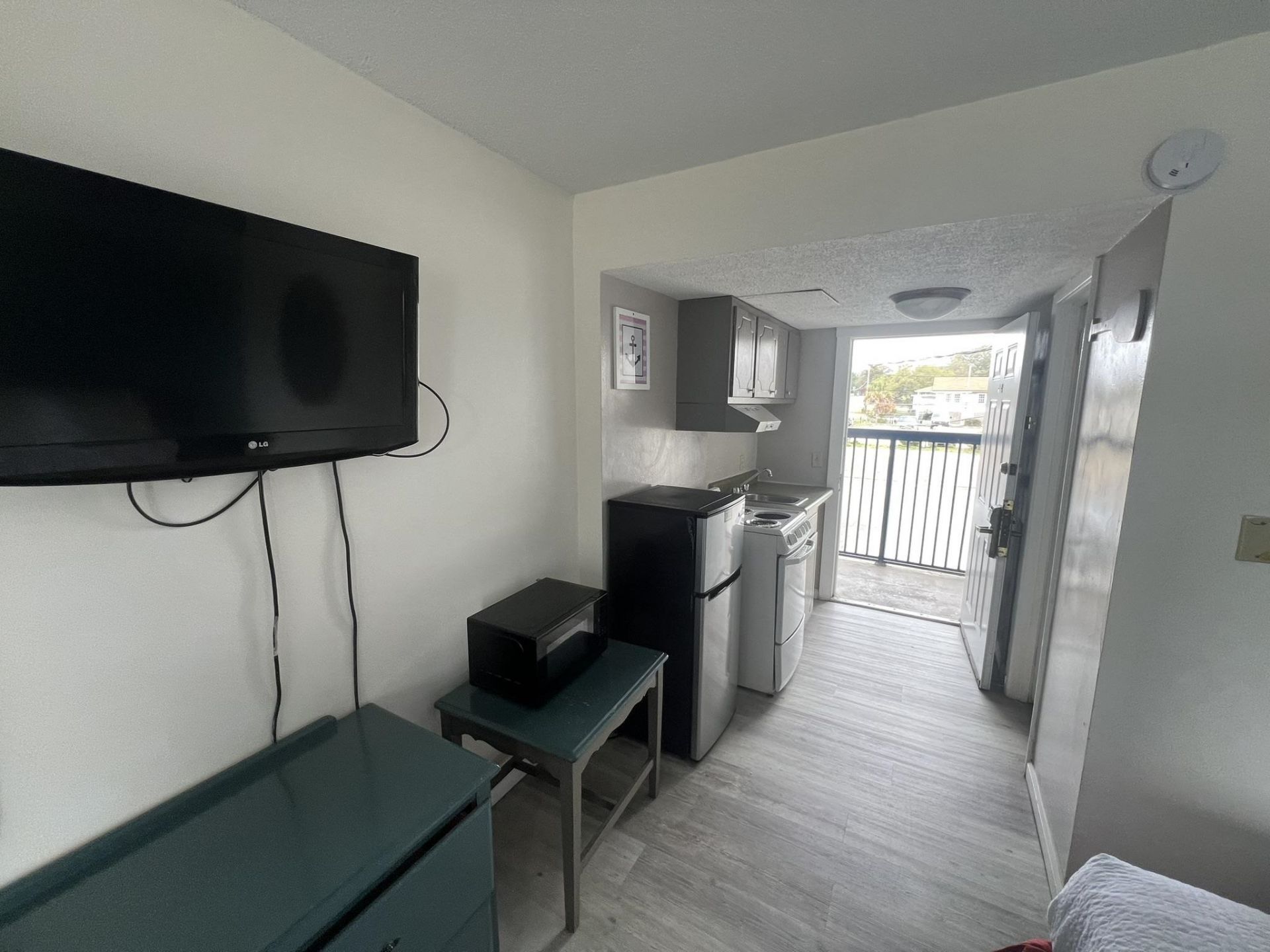 401 N Ocean Blvd. N Photo 15
