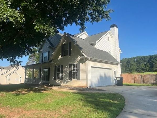 107 Meadows Drive , Senoia, GA 30276