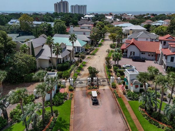 9 Rue Martine, Miramar Beach, FL 32550