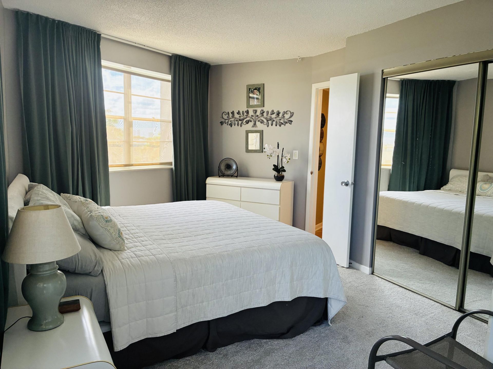 505 Spencer Drive, Unit 312, West Palm Beach, FL 33409 Photo