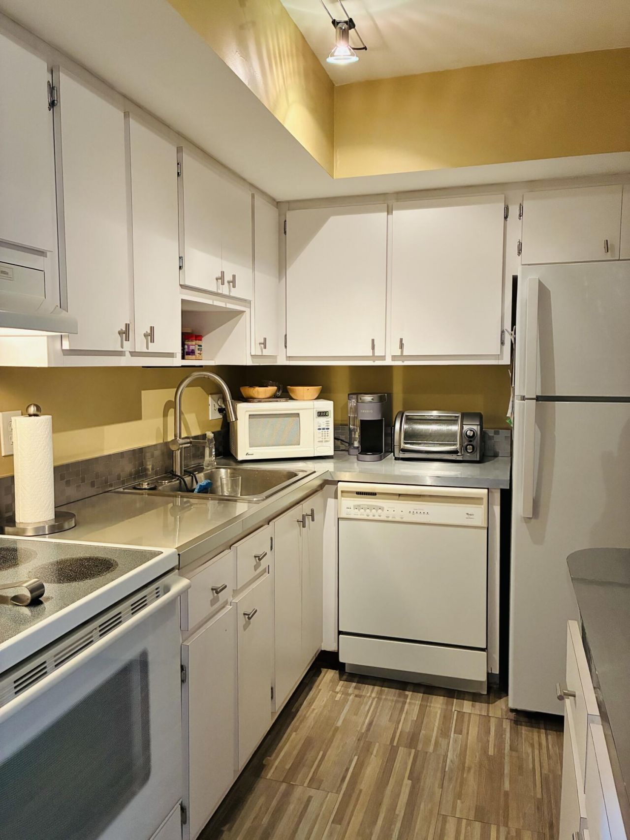 505 Spencer Drive, Unit 312, West Palm Beach, FL 33409 Photo