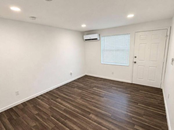 1725 NE 148TH Street, Unit 2, Miami, FL 33181