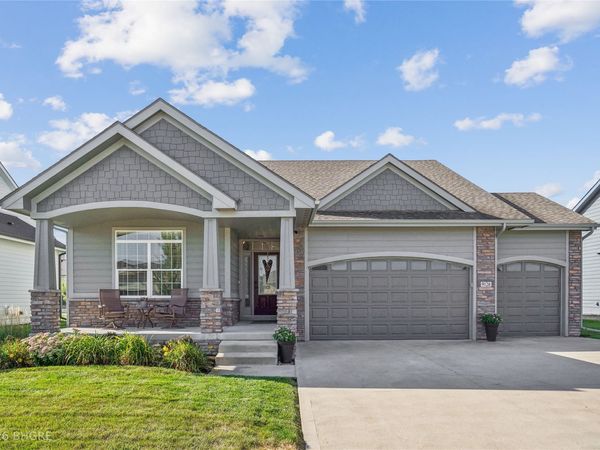 9126 Wellington Drive , West Des Moines, IA 50266