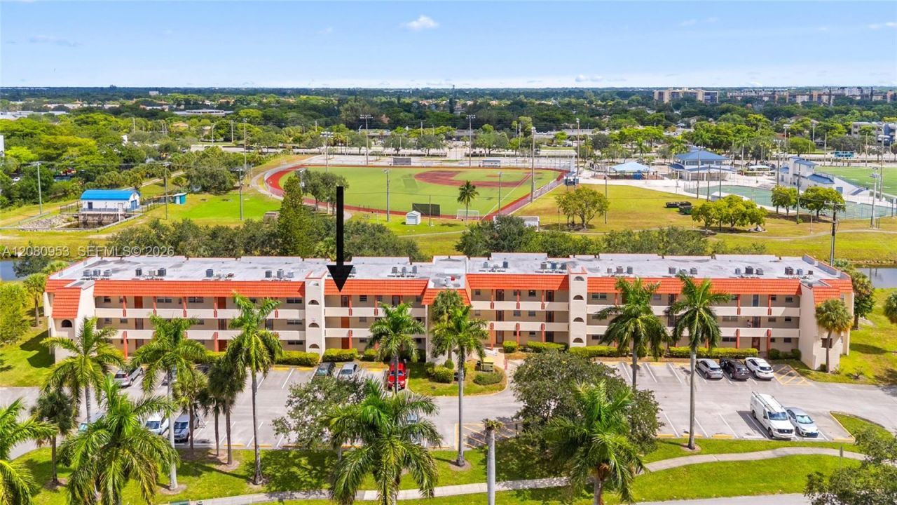 7891 N Sunrise Lakes Dr , Unit 305, Sunrise, FL 33322 Photo