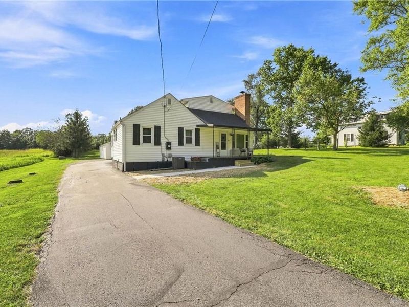 8601 S Butter Street, Germantown, OH 45327 Photo 2