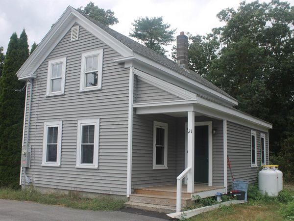 21 Collins Street, Seabrook, NH 03874