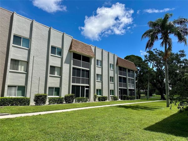 1330 GLEN OAKS DRIVE E, Unit 370D, SARASOTA, FL 34232