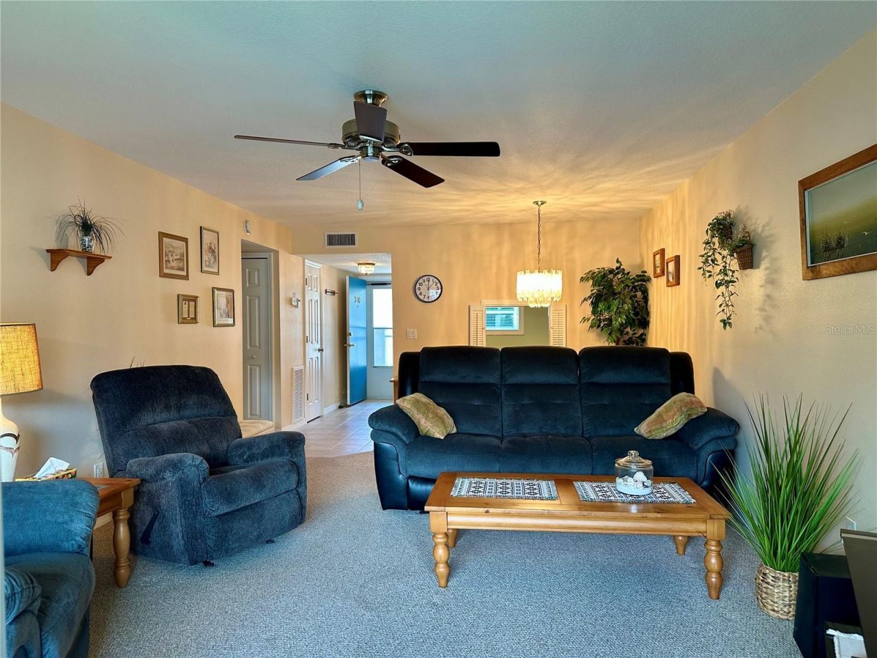 1330 Glen Oaks Drive E, Unit 370D, Sarasota, FL 34232 Photo