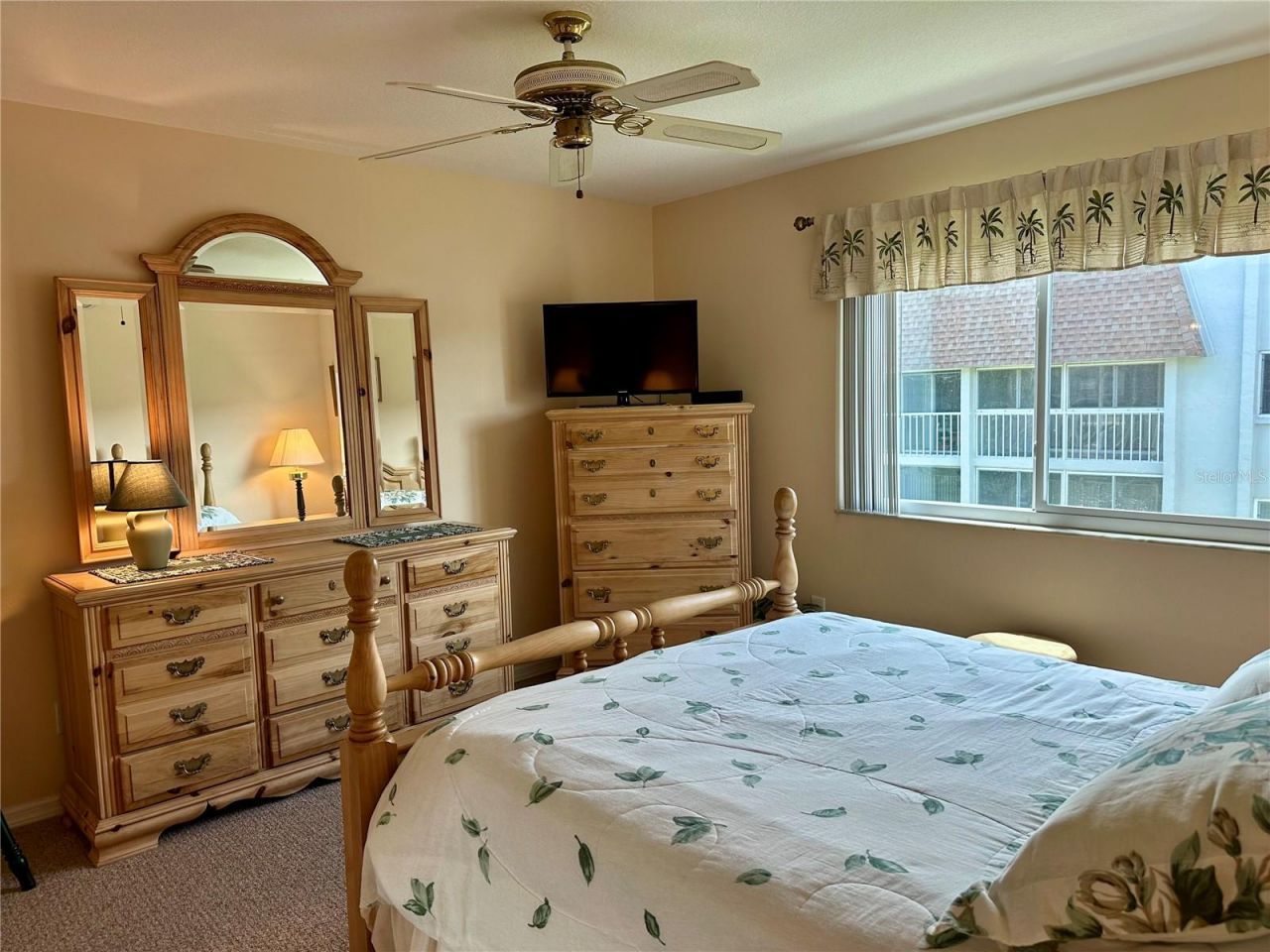 1330 Glen Oaks Drive E, Unit 370D, Sarasota, FL 34232 Photo