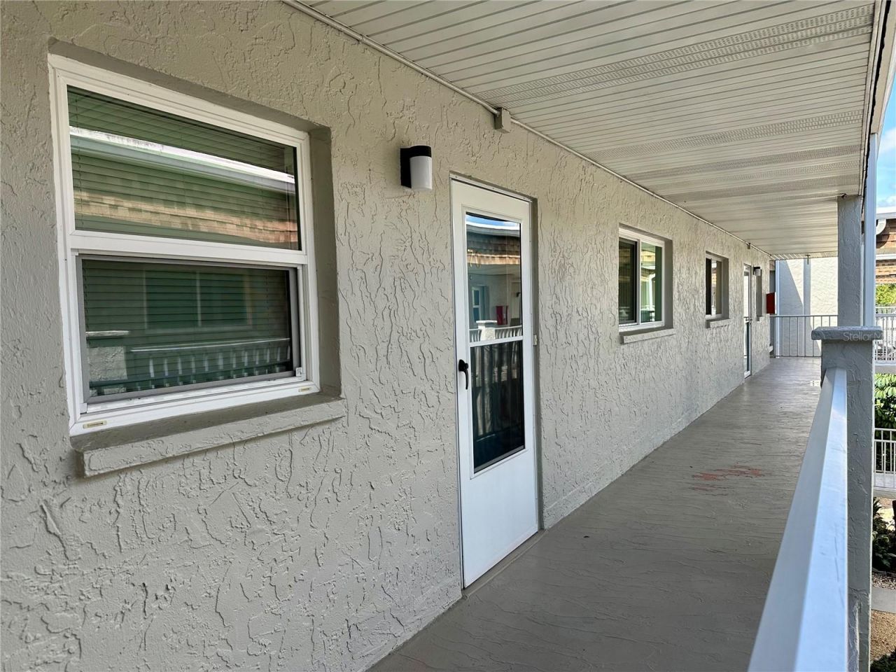1330 Glen Oaks Drive E, Unit 370D, Sarasota, FL 34232 Photo