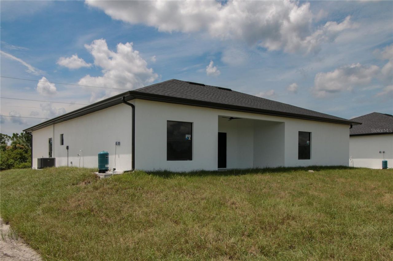 945 Commodore Street, Lehigh Acres, FL 33974 Photo