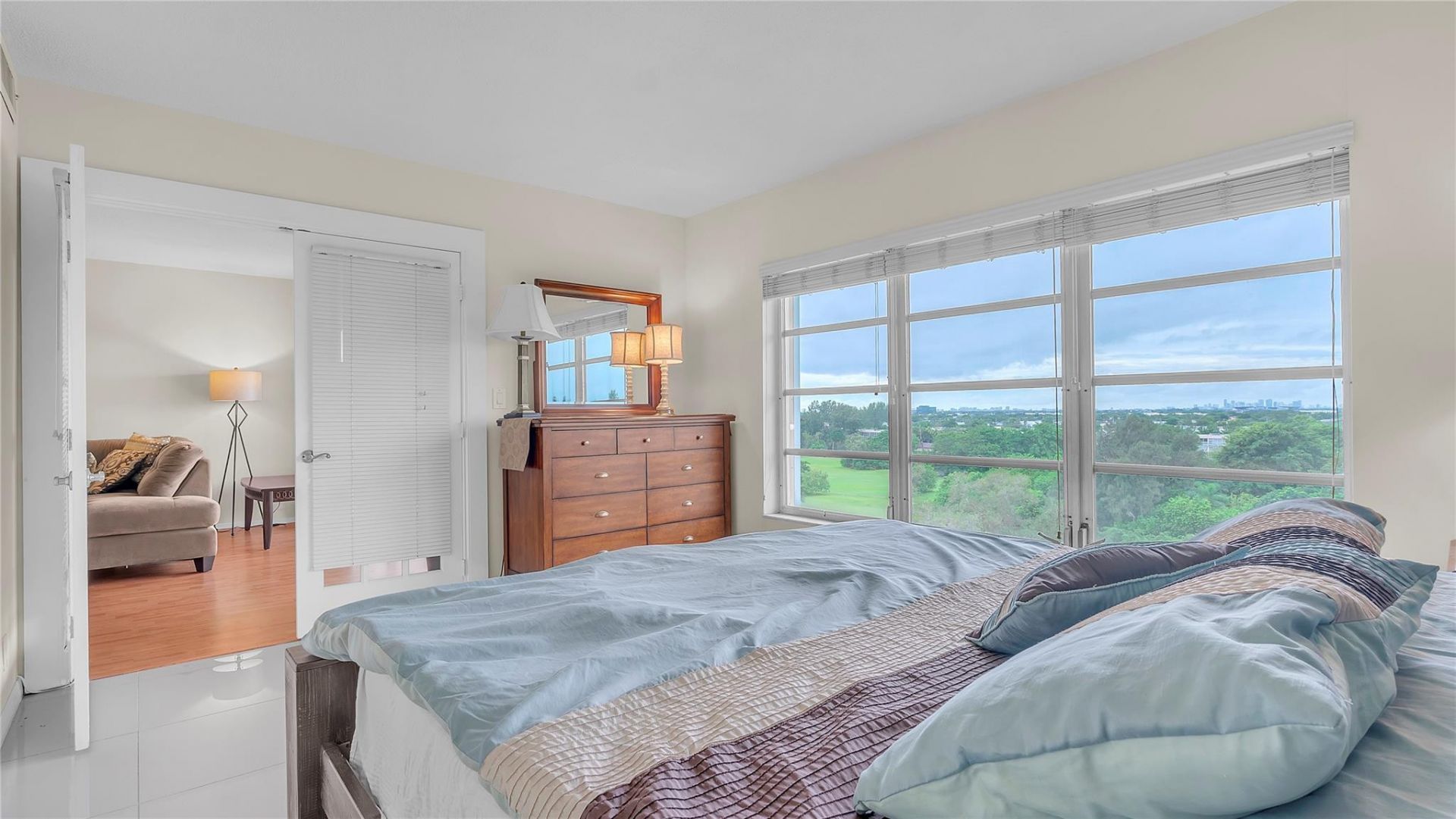 3150 N Palm Aire Drive, Unit 909, Pompano Beach, FL 33069 Photo