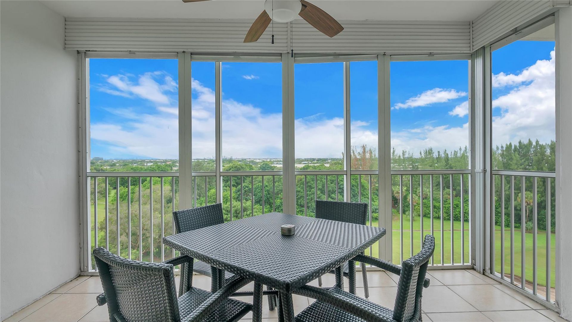 3150 N Palm Aire Drive, Unit 909, Pompano Beach, FL 33069 Photo