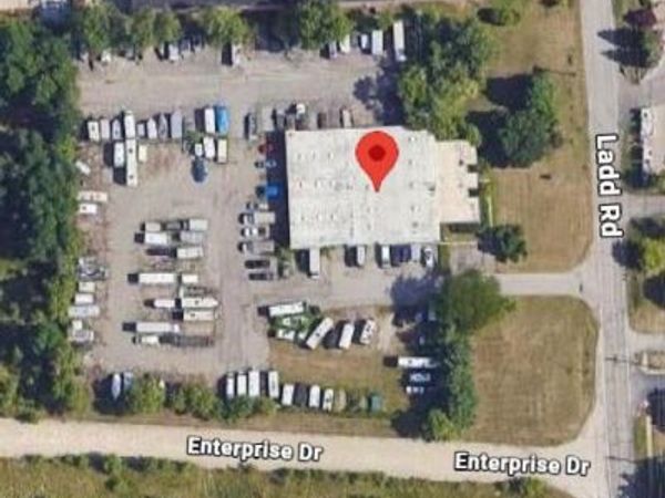949 Ladd Road, Commerce Township, Mi 48390