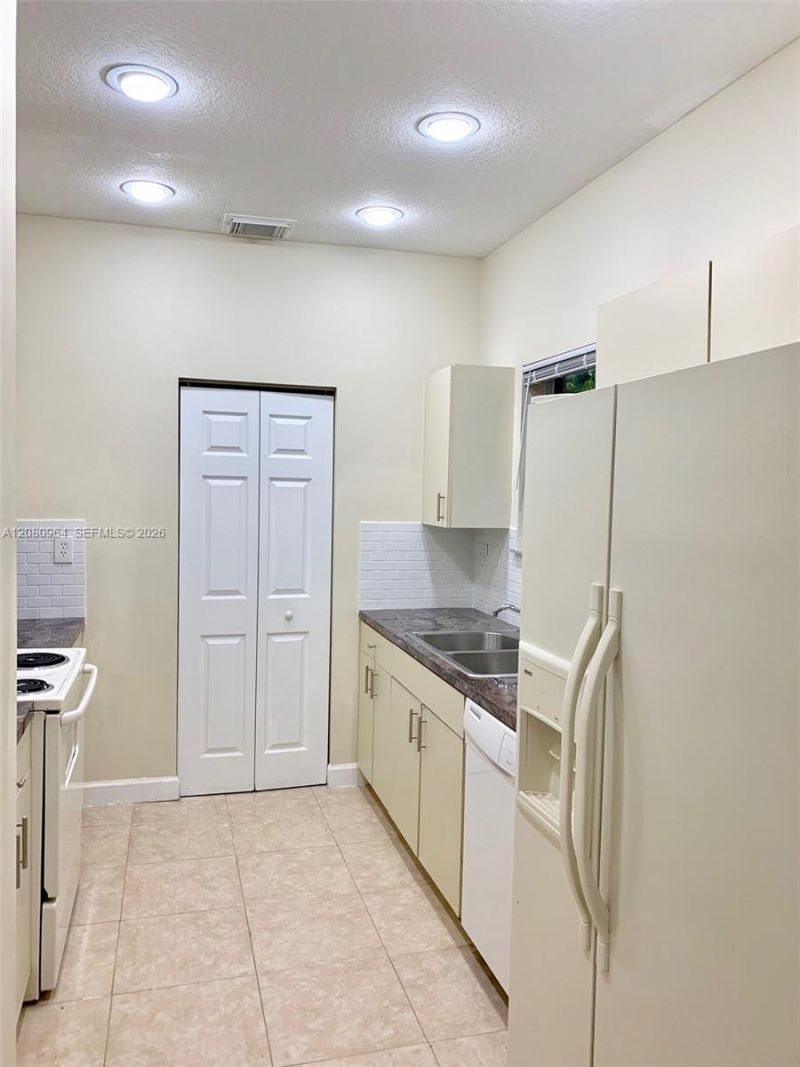 2536 NE 41st Ave, Unit 2536, Homestead, FL 33033 Photo