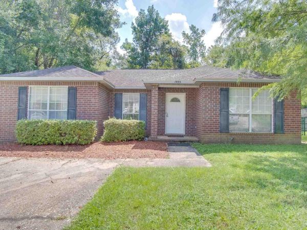 1935 Wyatt St, Pensacola, FL 32514