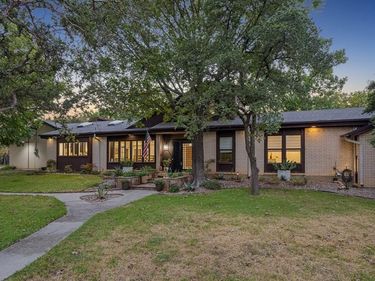 721 Verna Trail N, Fort Worth, TX 76108