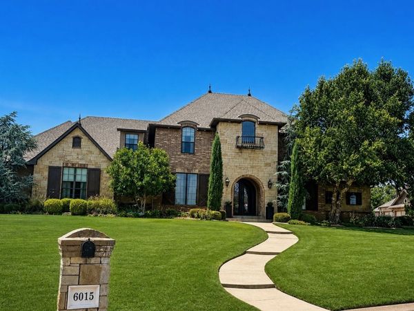 6015 Smoky Hill Trail , Edmond, OK 73034