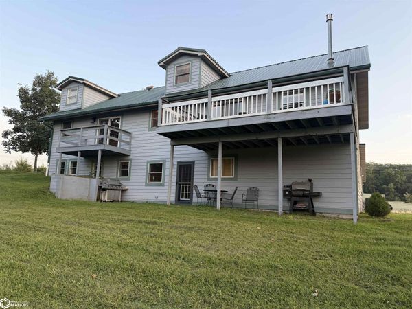 1901 Woodland Drive, Fairfield, IA 52556