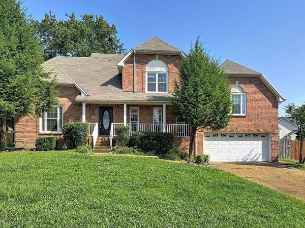 2678 Douglas Ln , Thompsons Station, TN 37179