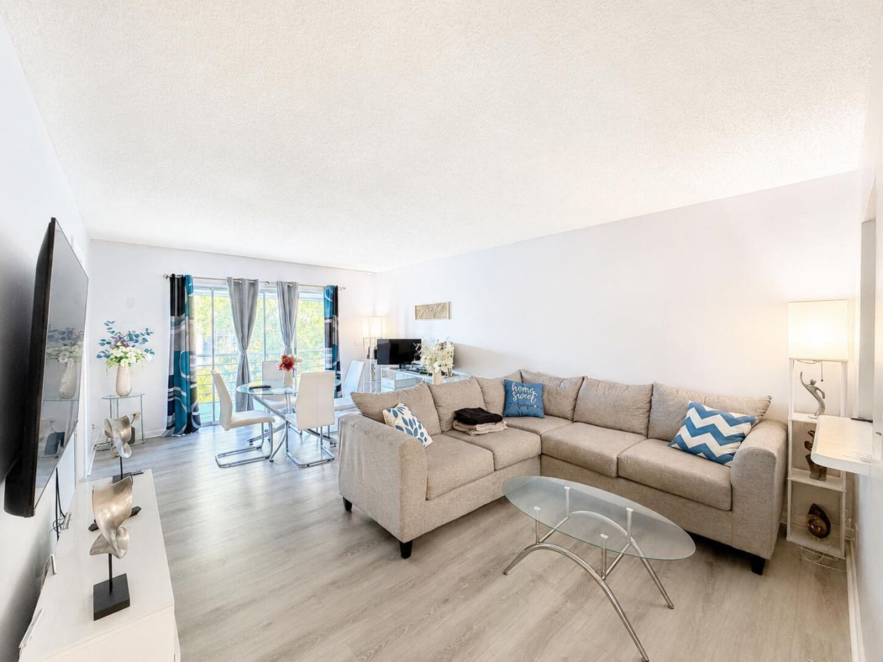 1630 Embassy Drive, Unit 311, West Palm Beach, FL 33401 Photo
