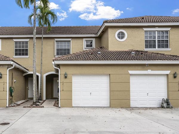 12110 SW 2nd St , Pembroke Pines, FL 33025