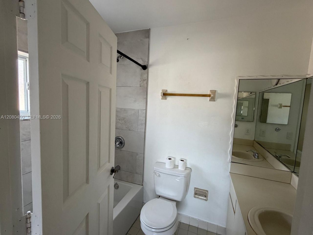 7797 W 29th Ln, Unit 201-32, Hialeah, FL 33018 Photo