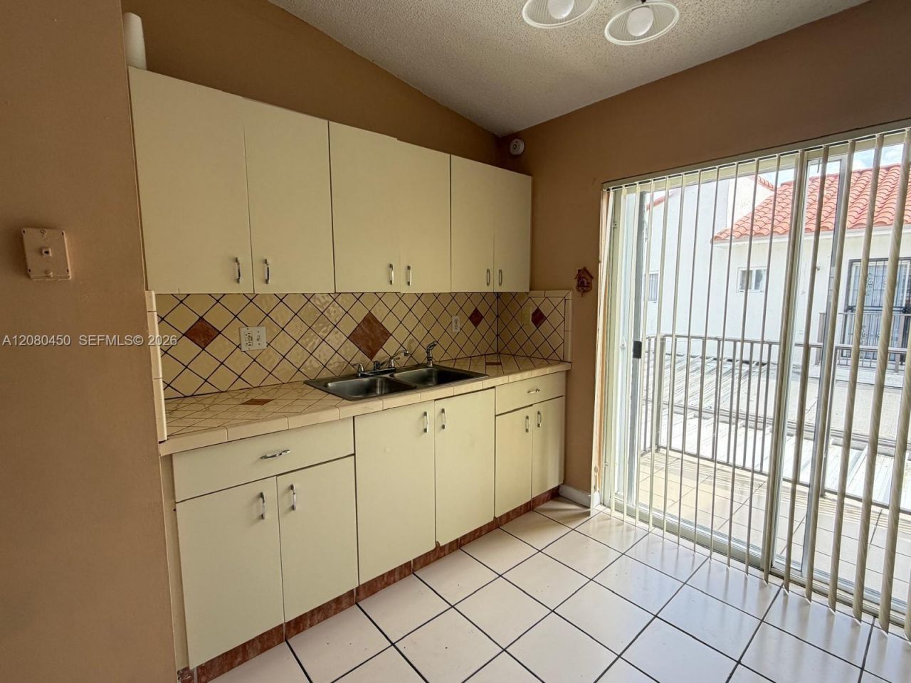 7797 W 29th Ln, Unit 201-32, Hialeah, FL 33018 Photo