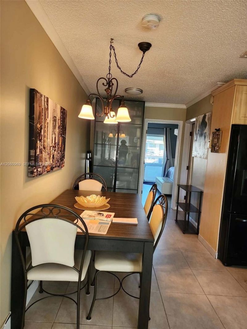 15600 NE 6th Ave , Unit 27D, Miami, FL 33162 Photo